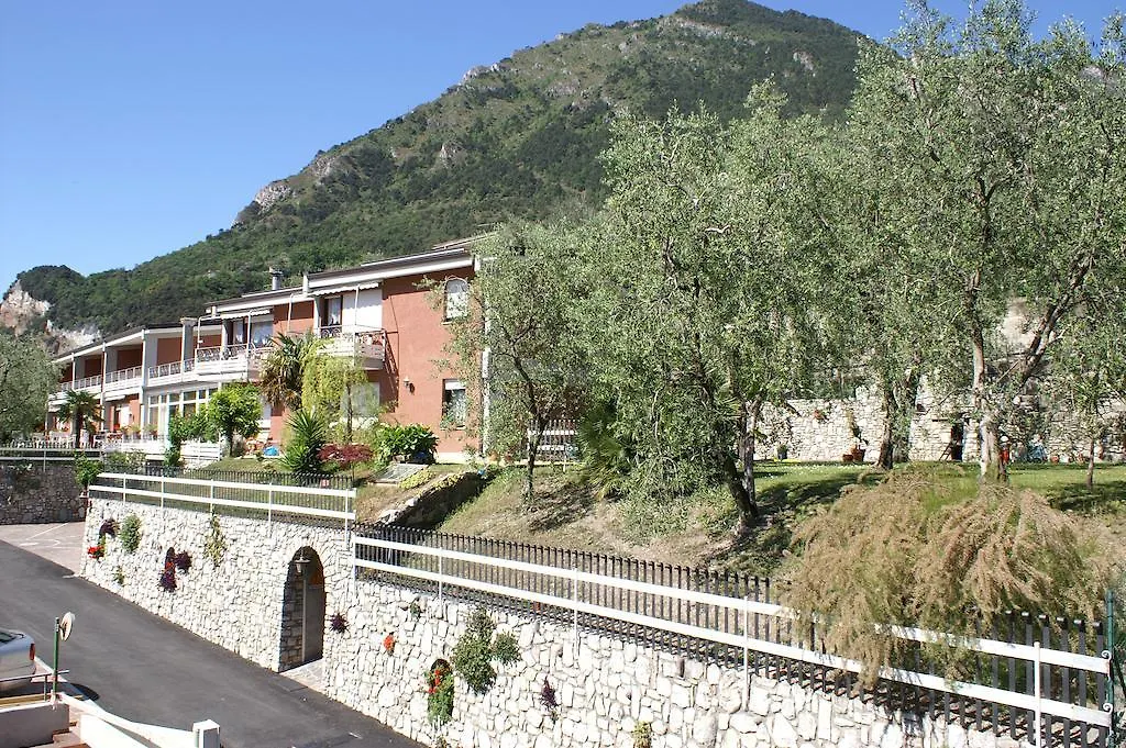 Hotel Riviera Panoramic Green Resort Limone sul Garda 3*,  Włochy
