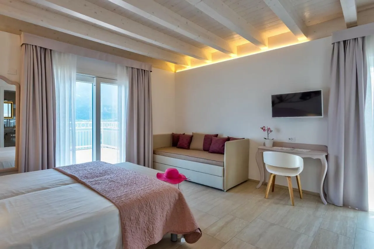 Hotel Riviera Panoramic Green Resort Limone sul Garda Włochy